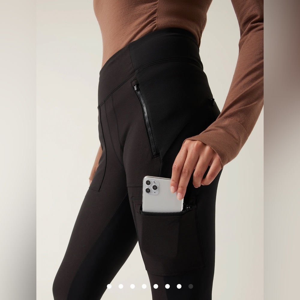 Athleta Headlands Hybrid Cargo II Tight Pants | Size 4